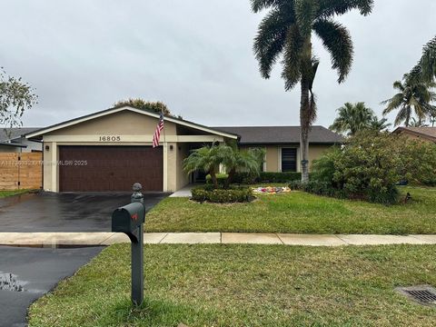 This beautiful home in Bonaventure Lakes, Weston, features 4 bedrooms and 2 bathrooms, offering spacious living. The modern kitchen adds a touch of elegance, while the expansive screened patio provides a perfect. Serene surroundings. A true gem in a ...