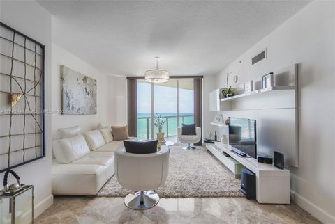 OCEANFRONT 2-BEDROOM + DEN – SHORT-TERM RENTAL APPROVED! Experience luxury living in this 2-bedroom + den, 2.5-bathroom condo with breathtaking direct ocean views. The versatile den has been converted into a third bedroom with Murphy beds, perfect fo...