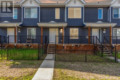 Welcome to 95-401 Athabasca Avenue: This luxurious three-bedroom, two-and-a-half-bathroom home offers many features. Upon arrival, you're greeted by a fully fenced-in front yard leading to a spacious front deck. Inside, the main level boasts a bright...