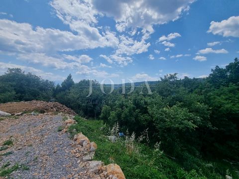Location: Primorsko-goranska županija, Vinodolska Općina, Bribir. ID CODE: 4968 Josip Šikić, mag.oec Agent s licencom Mob: +385 91 890 4694 Tel: +385 51 403 771 E-mail: info@joda-nekretnine.hr www.joda-nekretnine.hr Marina Mudrovčić Agent s licencom ...