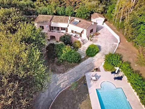 Maison 7pc à vendre à Bagnols-en-forêt proche mer