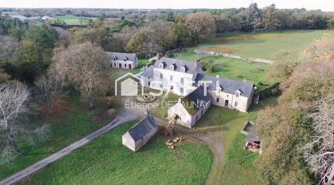 Proche REDON, au coeur de 24ha, propriété avec dépendances.