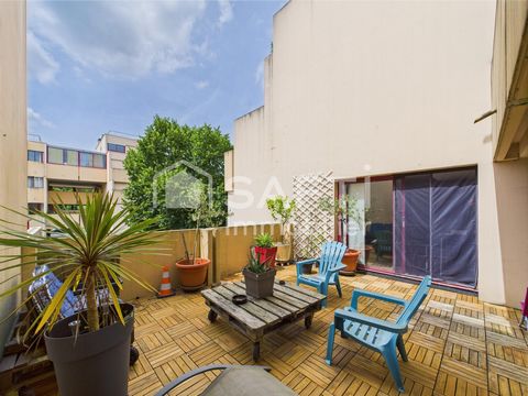 Grand T4 lumineux avec terrasse et garage, au calme et proche de tout.