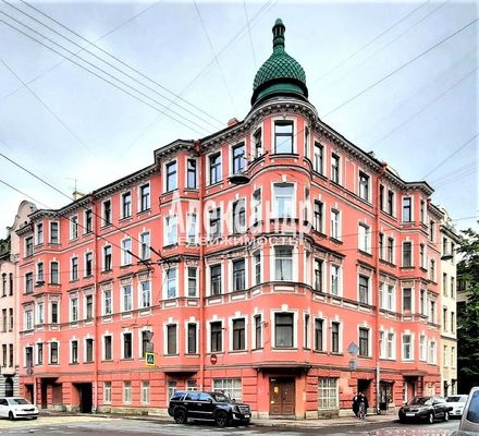 1704593 Отличная возможность купить квартиру на Петроградской стороне Санкт-Петербурга. Пересечение Кронверкской улицы и Большой монетной. Доходный дом 1911 года постройки. Архитектор - Кох Карл Карлович. Стиль - Эклектика. Материал стен кирпич. Рядо...