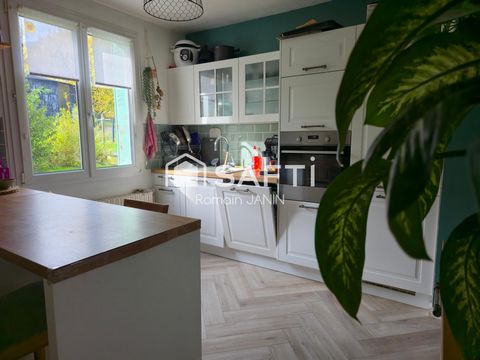 Maison individuelle d’habitation, 4 chambres, garage, terrain