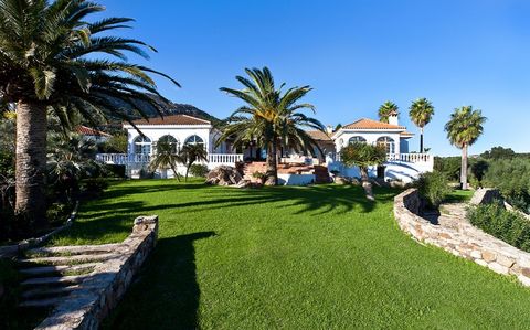 Tarifa villa to rent with two pools and incredible views of the Straits and across to Africa. This fabulous holiday villa to rent is located in the La Pena area of Tarifa and is located on large private gardens with both an indoor and outdoor infinit...