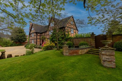 Nestled on a leafy lane and surrounded by greenbelt countryside, set behind your own private gated driveway on a secluded private plot, lies this enchanting Grade ll Listed country farmhouse. The property offers a serene and idyllic setting, while st...