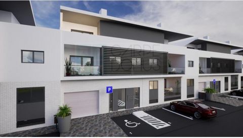 Luxurious new T2 apartment, on the top floor of a 3-storey building with elevator, located in Cabanas de Tavira, Algarve. Comprising living room, kitchen, two bedrooms, 1 en suite and a service bathroom and 2 parking spaces. It is equipped with Bosh ...