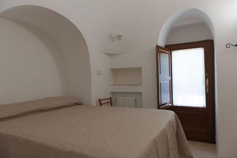 In the green of the Valle d'Itria, Trullo Tre Corbezzoli offers the best for a relaxing and comfortable holiday in Puglia, just a few kilometers from the beaches of Marina di Ostuni. The trullo has a capacity of 6 beds and is simply furnished but wit...