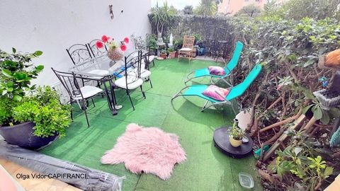 Dpt Hérault (34), à vendre LE CAP D'AGDE appartement T2 avec terrasse et parking en rez de jardin