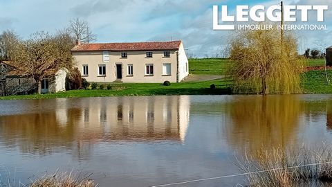 A26928FNM79 - On the northern border of Deux Sèvres and Maine et Loire, secluded but a few minutes drive from Argentonnay, Voulmentin, La Coudre, Nueil Les Aubiers. Bars, Bakeries, Schools, Colleges, Pharmacies, Doctors, Restaurants, Hospital etc. Th...