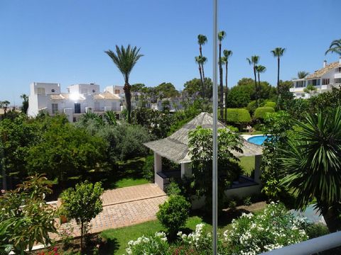 Located in Atalaya. Bright brand new refurbishment apartment located in a fantastic luxury urbanization. This apartment has stunning panoramic views of the sea, gardens and pool. It is built with the best qualities, double glazing, marble floors, hot...