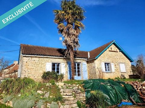 Located between Cahors and Figeac, at the end of a cul-de-sac in a peaceful hamlet. The house and barn are located on a fenced and maintained plot of more than 590 m²; You will benefit from a natural wooded plot of more than 1500 m² nearby. You will ...