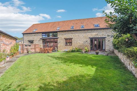 A well established detached barn converted in conjunction with 2 neighbouring properties in 1996. Subsequent to the original tasteful conversion a new kitchen, utility room, bathroom and cloakroom were installed in 2020. There is more than adequate p...
