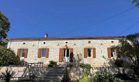 EXCLUSIVE TO BEAUX VILLAGES! Discover this charming stone house, nestled in a peaceful little hamlet, with stunning views over the surrounding valley. The house comprises an entrance hall, kitchen, living room, pantry, shower room and 3 bedrooms. It ...