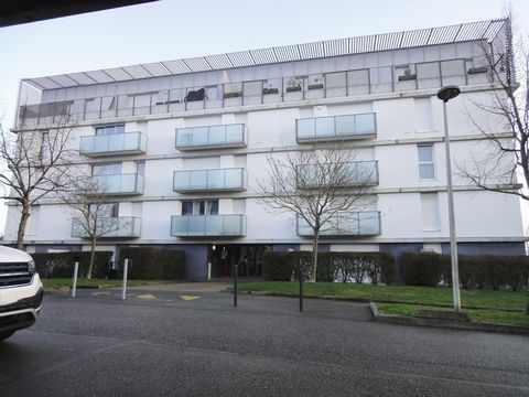 Dpt Morbihan (56), à vendre LORIENT appartement T2 de 44 m² - Plain pied