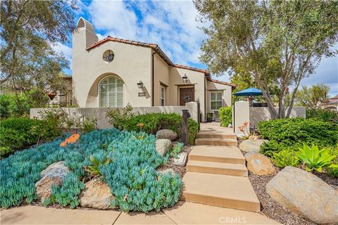 HOME SWEET HOME. Enjoy resort luxury living with all the amenities it has to offer in beautiful Santaluz. Minutes away from exclusive clubhouses, spa, pool, tennis and pickleball courts and fine dining. This exquisite single story 3 bedroom 3 bath ho...