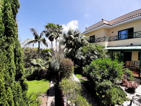 TENERIFE: Natural paradise with a great variety of subtropical plants. This charming oasis is located on the border of the municipality of Tacoronte and borders El Sauzal. Shops, supermarkets, pharmacies, bars and restaurants are just minutes away, a...