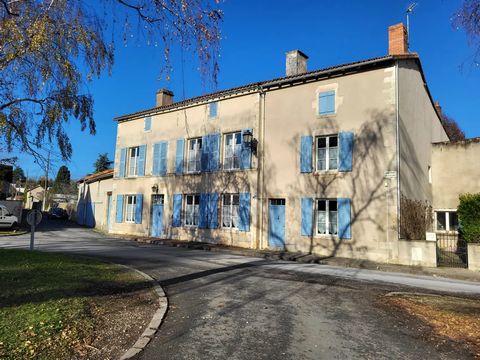 EXCLUSIVE TO BEAUX VILLAGES! One of the finest properties in Saint Savin, this is a rare opportunity for a discerning buyer to acquire a substantial 4 bedroom house with a large private garden, in-ground heated pool, various outbuildings and a second...