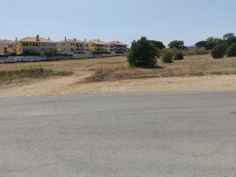 Rustic land located on Rua da Indústria, in Porto Salvo, with a total area of 22,607 m2, and inserted in the intervention area in relation to the current Municipal Master Plan (Diário da República of 13/10/2022 - Notice no. 19629/2022) corresponds to...