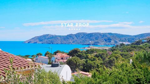 STAR PROP, the real estate agency of beautiful homes, is pleased to present this real estate gem located in the quiet area of Fener in Llançà. This magnificent apartment has all the amenities you could wish for and offers a unique lifestyle in a sunn...