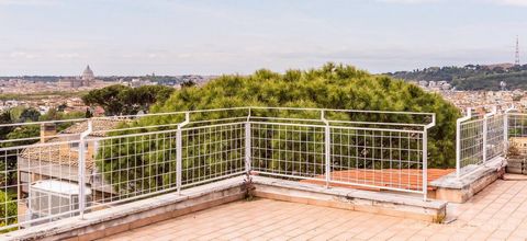 PANORAMIC PENTHOUSE AND SUPERATTICO - MONTI PARIOLI - In the heart of the Monti Parioli district and precisely in Via Sebastiano Conca, a quiet street adjacent to Villa Balestra, we offer for sale a splendid penthouse and super-attic with large panor...