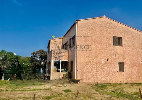 L'Agence Bastia Balagne vous propose sur la commune de LUMIO à SANT'AMBROGGIU, une parcelle de terre sur laquelle est édifiée une maison en rez de chaussé et un niveau composé de 4 appartements de type T3 d'environ 47m2 chacun.