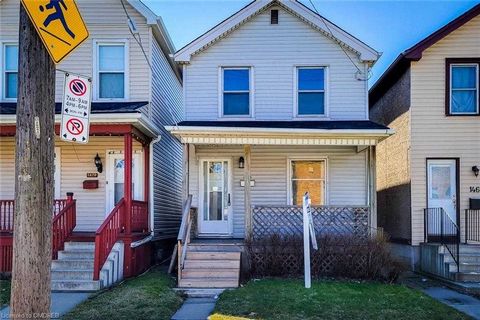First time buyers and investors, this one’s for you! A true gem in the heart of Homeside, this sweet 2-storey century home checks all the boxes. 3 beds, 1 bath and nearly 900 sq ft across 2 floors with character inside and out that you can only find ...