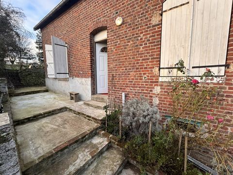 Watremez immobilier offers you this charming little house located in a village near Le Cateau-Cambrésis offering, an entrance, a living room with fireplace, a kitchen with dining area, a toilet. Upstairs: a bedroom, an office, a bathroom. A cellar. A...