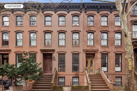PRIME Fort Greene Park Block Brownstone Fully residential, brownstone block. Only nine houses from Fort Greene Park. 20 wide townhouse on 100 ft lot. 4 stories + cellar. Currently configured as a double duplex. Appx 43' deep on first two floors and a...