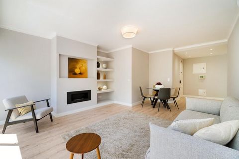 Are you searching for the ideal home that combines comfort, style, and convenience? Look no further! Situated in a vibrant neighborhood, this one-bedroom flat is 10 minutes away from trendy cafes, boutique shops, and local parks. With excellent trans...
