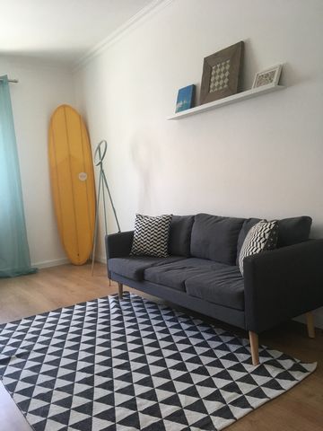The apartment has, bedroom with double bed, bedroom with 2 single beds, (both with AC) bathroom with shower and hydromassage shower cabin, fully equipped kitchen, living room with dining table, wifi and television with satellite channels. Meo Fibra. ...