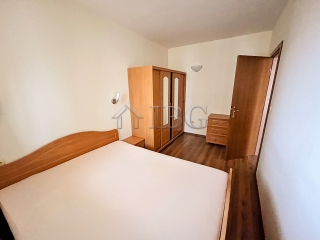 Price: €55.000,00 District: Sunny Beach Category: House Area: 65 sq.m. Bedrooms: 1 Bathrooms: 1 Location: Seaside We are pleased to offer this furnished 1-bedroom apartment, located on the 3rd floor in Semiramida Gardens, Sunny Beach. The complex is ...