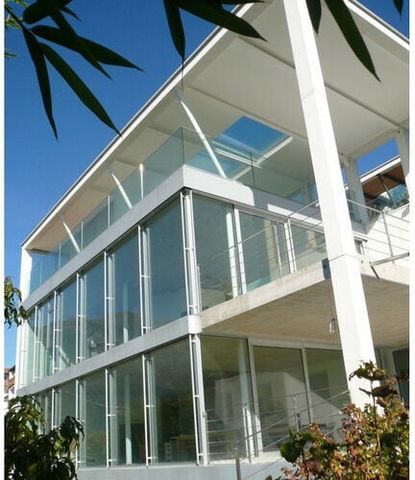Appartement de vacances exclusif à Schenna dans le pays de Meran : spacieux, inondé de lumière, moderne et adapté pour 4 personnes sur une surface habitable de 86 m².