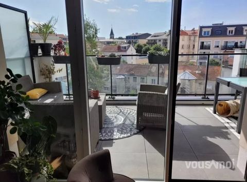 VOUSAMOI invites you to discover this beautiful 4-room apartment, with a surface area of 84 m², located in the heart of the city, in Perreux-sur-Marne. This real estate gem, erected on the 4th and last floor of one of the most prestigious residences ...