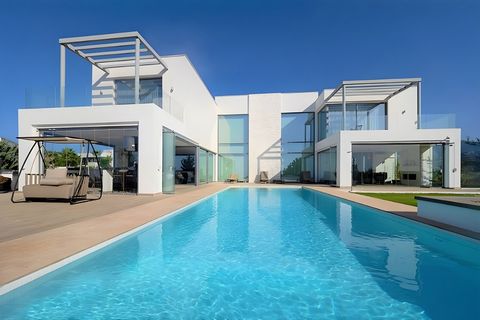Escape to a tranquil oasis in the picturesque hills of La Alqueria, Marbella, where luxury meets sustainability in this remarkable villa. Boasting six bedrooms and eight bathrooms, this architectural marvel is a testament to German precision and qual...