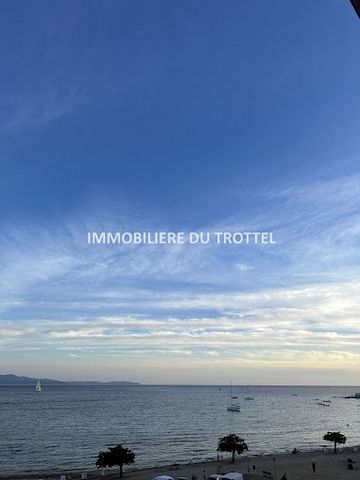 Notre agence a le plaisir de vous proposer à la vente un magnifique appartement de type 4 d'une surface de 105 m2 pleine vue mer situé secteur Albert 1er/Trottel en parfait, en étage avec ascenseur. Cet appartrement est en parfait état (matériaux de ...