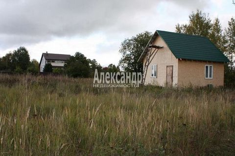 1685656 К продаже предлагаем дом с участком 15 соток ИЖС рядом с Санкт-Петербургом (40 км). Электричество есть, рядом лес, озера. Прекрасное место для жизни и отдыха. Вся инфраструктура в пешей доступности: магазины, почта, банкомат, в 5 минутах от д...