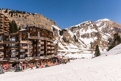 Rezydencja Sépia położona jest w samym środku ośrodka narciarskiego Górna Sabaudia, Avoriaz. Obiekt położony jest blisko stoków, naprzeciwko kolejki linowej Les Prodains, co zapewnia szybki dostęp do terenu narciarskiego Les Portes du Soleil. Ośrodek...