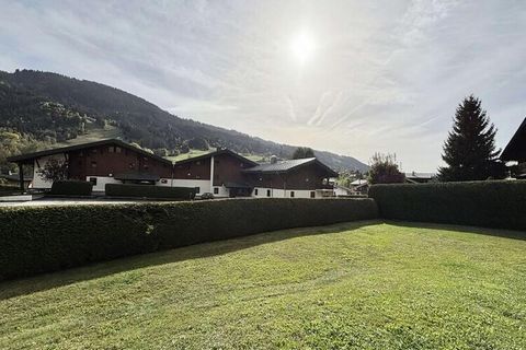 Il vostro appartamento è composto al 1° piano del residence, un soggiorno con divano letto per due persone, una cucina attrezzata, una camera con letto matrimoniale, un bagno e una toilette separata. Questa sistemazione beneficia di un balcone espost...