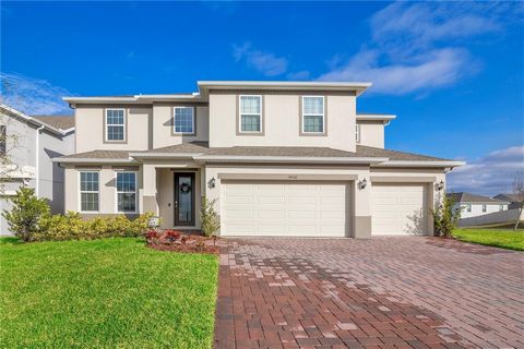 Experience modern luxury in this Like-New 3,800 sq. ft. masterpiece on an expansive Corner Lot in the highly sought-after Ridgeview community. Boasting 5 Bedrooms, 3.5 Baths, a private Home Office, expansive Loft, and 3-Car Garage, this home offers e...