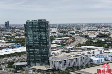 This exquisite 2-bedroom, 2-bathroom, 127 sq metre condo on the 42nd floor offers a captivating glimpse of the city’s beauty, with breathtaking views that will leave you in awe. Step into this large and bright unit, boasting an abundance of space and...