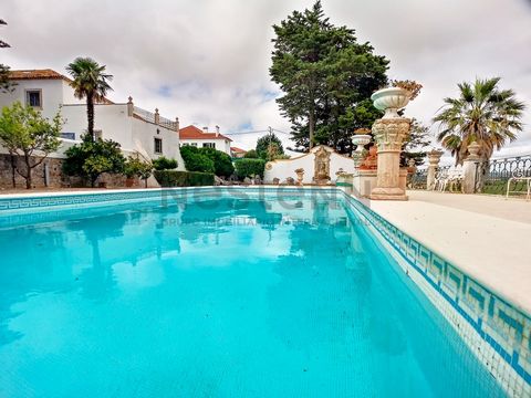 This farm with manor and chapel, is implanted at the top of the hill overlooking the Serra do Socorro, with stunning views over it, where it was a privileged reference point of the communication and observation station of the Lines of Torres, where s...