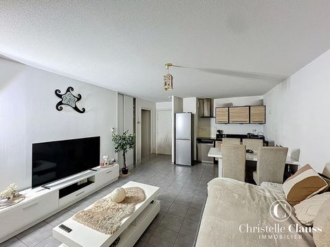 EXCLUSIVITY - CHRISTELLE CLAUSS STRASBOURG For investor. Discover this charming T2 apartment of 42 m2, ideally located in a recent condominium of 2011, in the immediate vicinity of the Baggersee. Composition of the apartment: - A spacious bright livi...