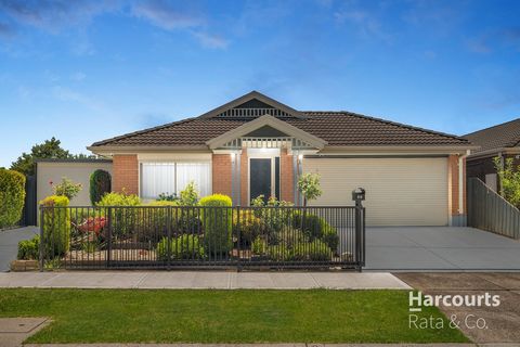 Welcome to your dream home nestled in the quiet, friendly neighborhood of Roxburgh Park. This corner block property offers an abundance of parking spaces and a low-maintenance garden, making it the perfect retreat for families. Property Highlights: -...