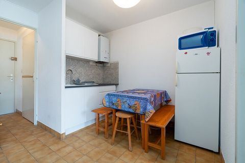 Este acogedor y luminoso apartamento de 28 m² en Agde es perfecto para hasta 6 personas y ofrece una estancia cómoda con 2 dormitorios. Cuenta con un hermoso jardín, que ofrece un espacio tranquilo para relajarse al aire libre. La propiedad tiene una...