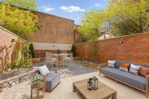 Introducing this brand new 2-bedroom, 2.5-bathroom duplex condo with private outdoor space and stunning interiors in the heart of Boerum Hill. Alfresco meals, gardening, summer BBQs, and more are possible with a balcony, patio, and landscaped backyar...