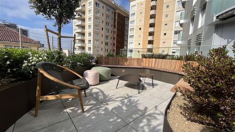 Located in EuroCity. Chestertons is pleased to offer for rent this studio apartment in Eurocity Gibraltar. Eurocity comprises 3 slender towers with far reaching views. Set in a central location, with expertly landscaped gardens, decked terraces and p...