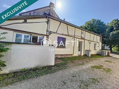 VENDUE LOUEE à 2 pas de la vieille ville, idéalement située entre accessibilité et calme (vue sur le vignoble jovinien) cette maison avec sa façade de caractère vous séduira -entrée sur pièce de vie , avec sur la gauche cuisine, salle d'eau et accès ...