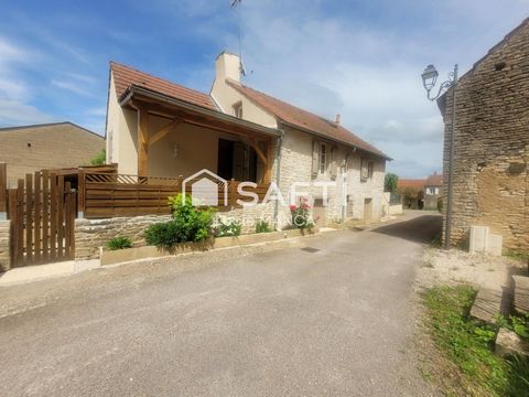 A 15 minutes de Beaune, dans le ravisant village de Fussey venez découvrir cette magnifique maison de 97m². Le bien vous offrira une belle espace de vie avec son salon/ salle à manger, sa cuisine équipée, salle d'eau avec douche à l'italienne et à l'...